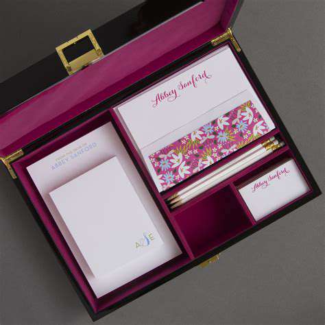 Crafting for Gifts: Ideas and Tutorials
