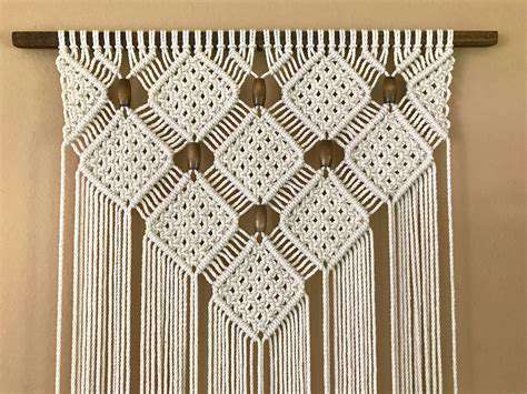DesigningYourMacrameWallHanging:ExploringSimplePatterns